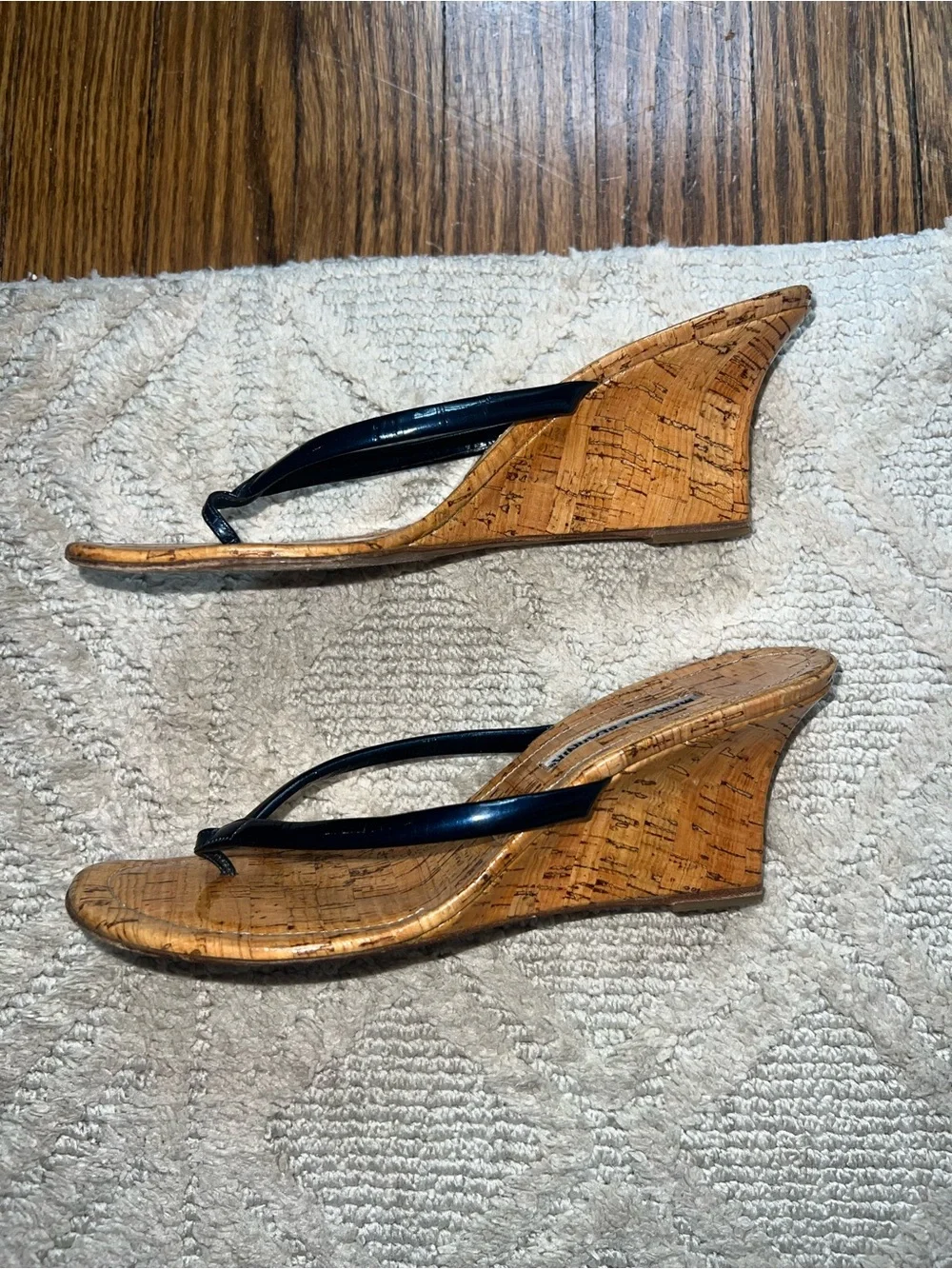 Manolo Blahnik vintage corkblock pattern navy flip flop wedges, size 38.5